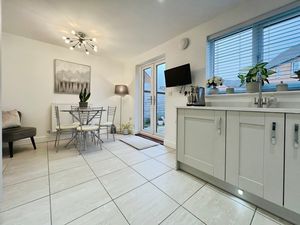 Photo 15- click for photo gallery